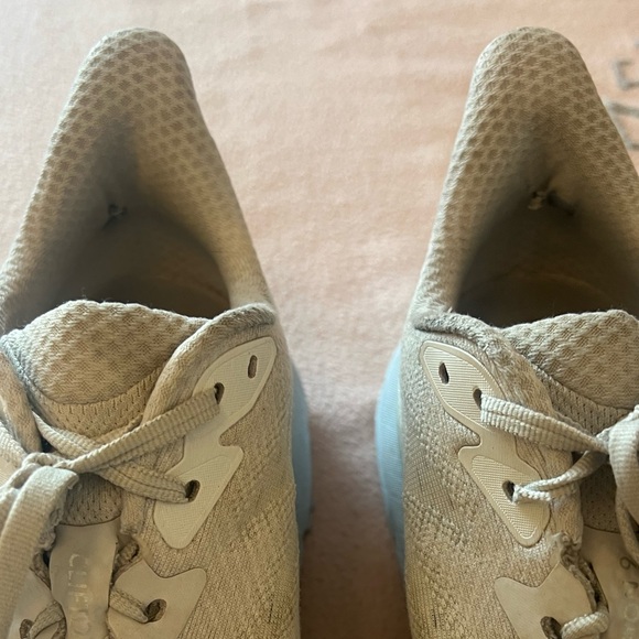 Hokas Clifton's - Picture 3 of 8